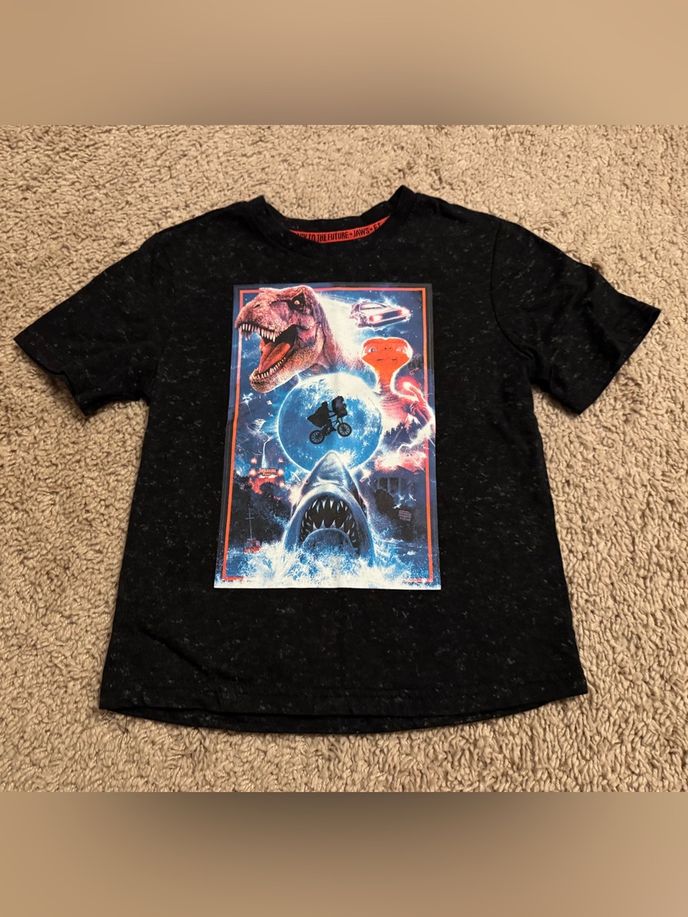 Universal Black speckled wash t shirt boys Extra Small XS E.T. Jurassic Park